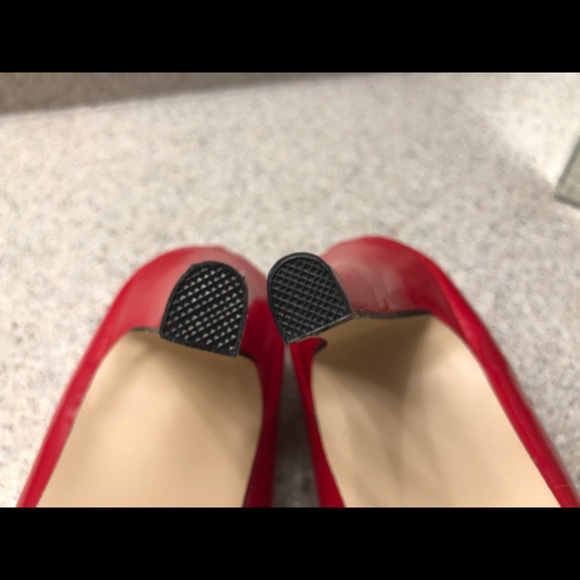 Red patent platform heels - Picture 4 of 6